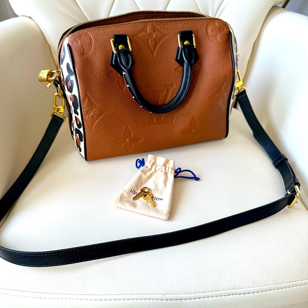 Louis Vuitton Wild at Heart Caramel Speedy Bandoulier (EUC)
